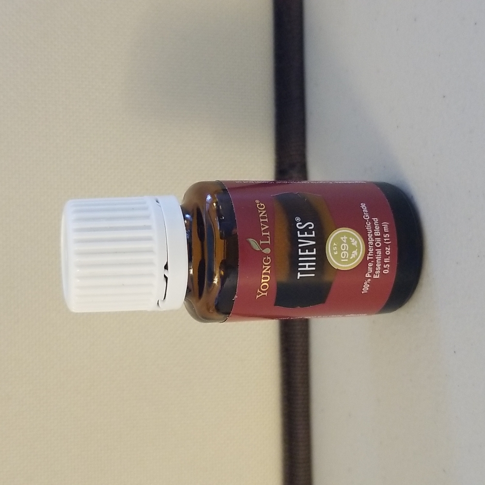 New Young Living Thieves 100% Pure Therapeutic Essential Oil. 5 fl.oz. (15ml)